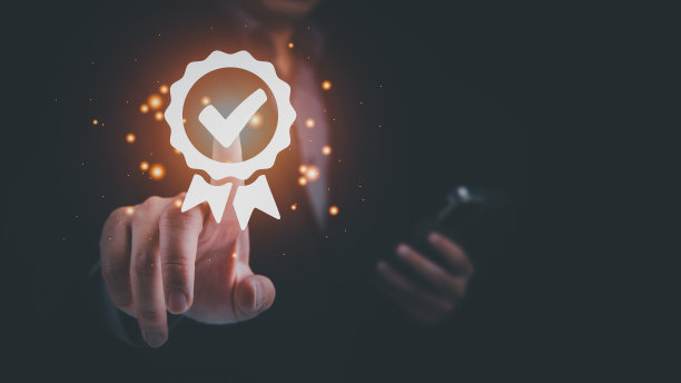 商家在虚拟屏幕上按下最高的服务质量保证标志图片下载