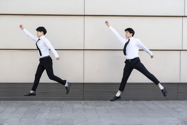 年轻人图片下载