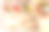 家里冰箱里的西红柿、黄瓜、卷心菜、冰箱里的蔬菜、纯素食品图片下载