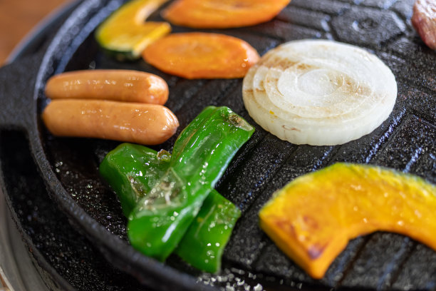 享受烧烤图片下载