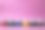 白色盖子的罐子里的颜料排成一排，矗立在粉红色的背景上:丙烯酸、水彩、油画、红、黄、蓝、黑、白，留出文字的空间图片下载