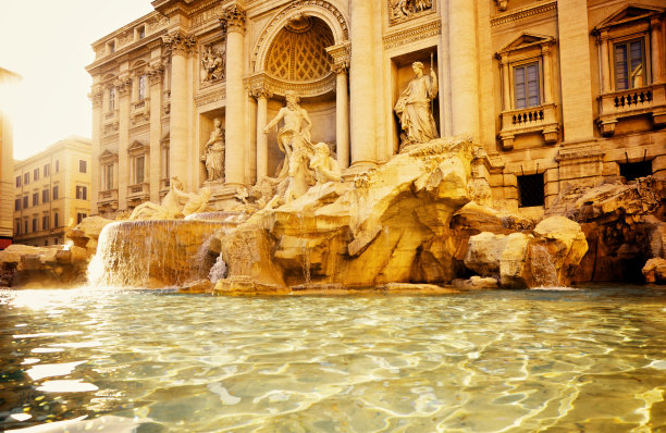 夕阳下的许愿池图片下载