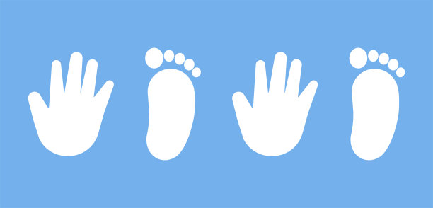 婴儿的手和腿的脚步。刚出生的双胞胎。是男孩和女孩。两个图标。心框形状。图片下载