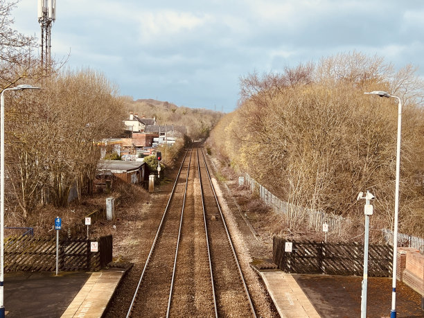 俯视铁路轨道图片下载