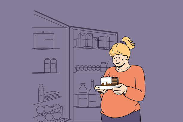 一个胖女人在冰箱旁拿着一块蛋糕图片下载