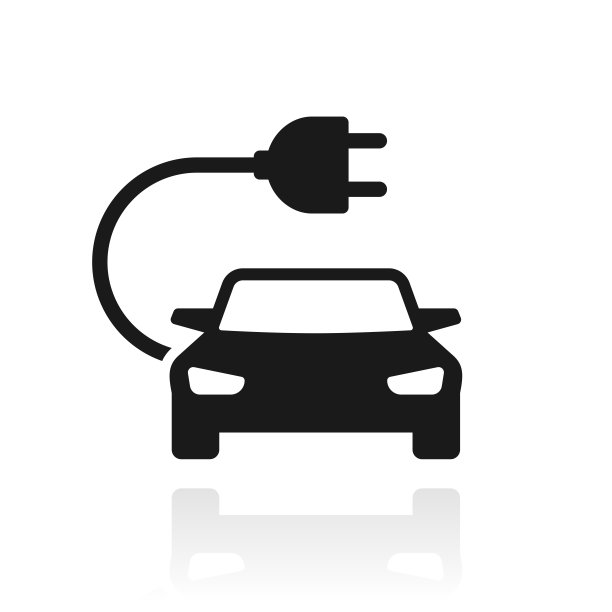带插头的电动汽车。白色背景上反射的图标图片下载