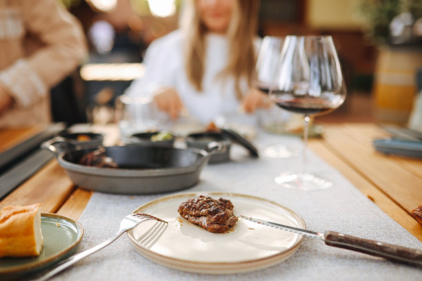 二人浪漫晚餐图片下载