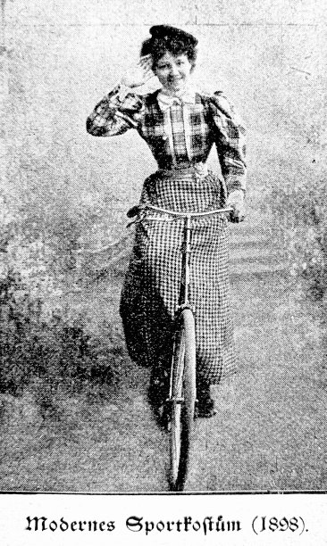1898年的女装——自行车裙图片下载