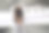 手机上的迷人女人图片下载