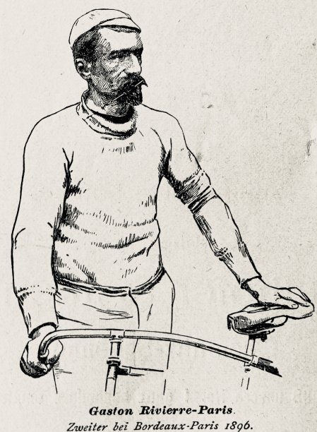 来自法国的自行车手加斯顿·里维尔站在他的自行车上向一边看图片下载