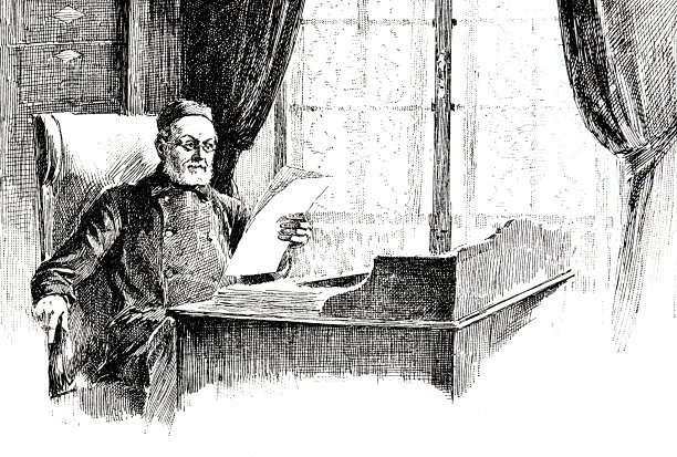 一位戴眼镜的老人在书桌前读一封信图片下载