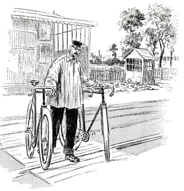 一个男人在街上推着两辆自行车图片下载