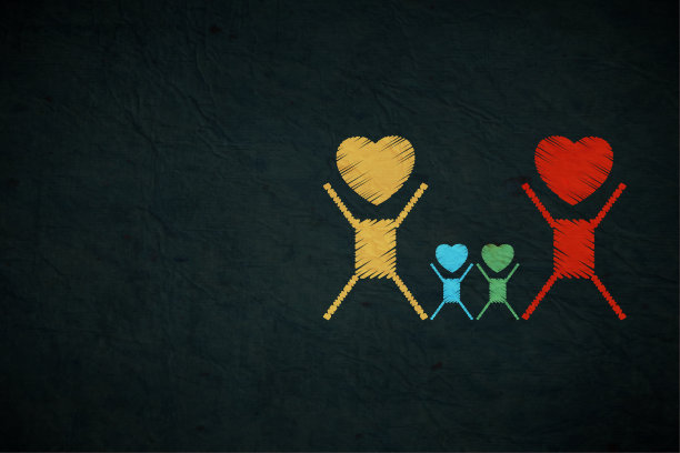 一个暗黑色的水平矢量背景，有四个彩色或多色的抽象字符或象征成员的幸福的家庭，丈夫，妻子和孩子的脸作为心脏形状，充满活力的亮黄色，红色，蓝色和绿色的颜色图片下载