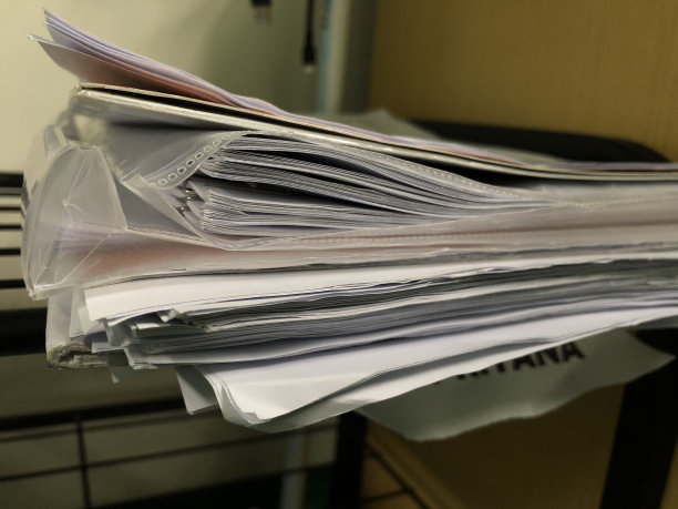 一堆文件的特写照片图片下载