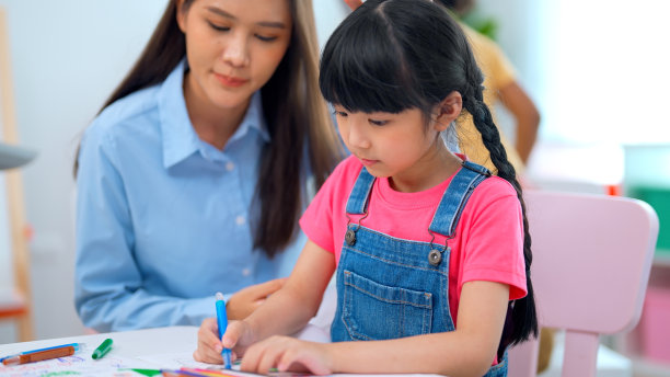 幼儿园、女生、教室、教育、学习、知识图片下载