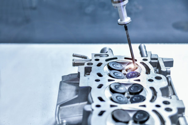 自动坐标测量机(CMM)用于高精度缸体工作时的检测图片下载