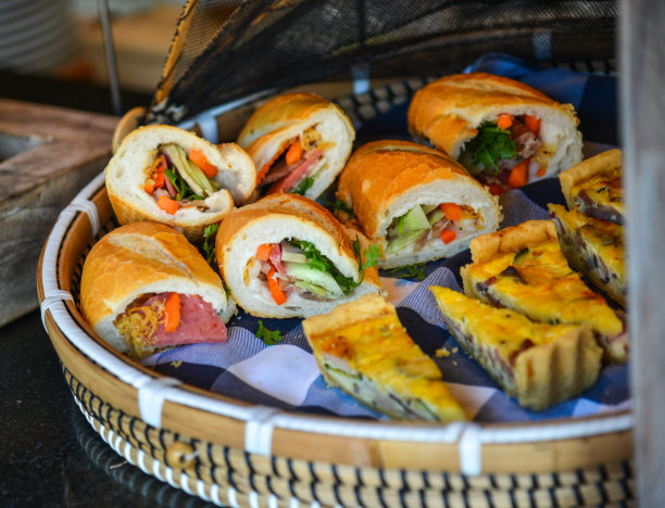 豪华度假村的自助早餐图片下载