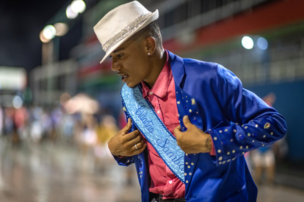 桑巴舞蹈图片下载