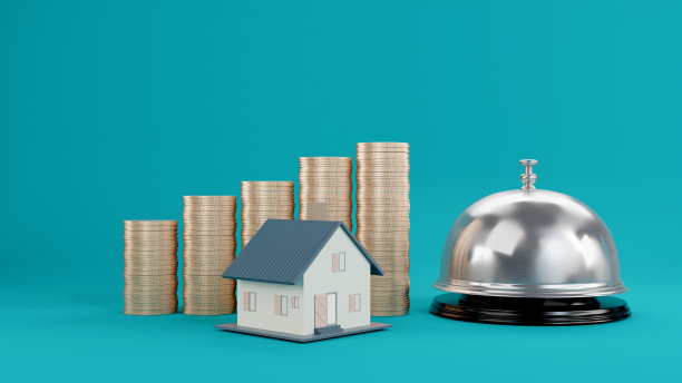 金融服务钟与钱和家，一个闪亮的金属表面和一个黑色的塑料底座。隔离背景，3D渲染图片下载