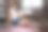 亚洲妇女用假肢视频通话与笔记本电脑在家里工作图片下载