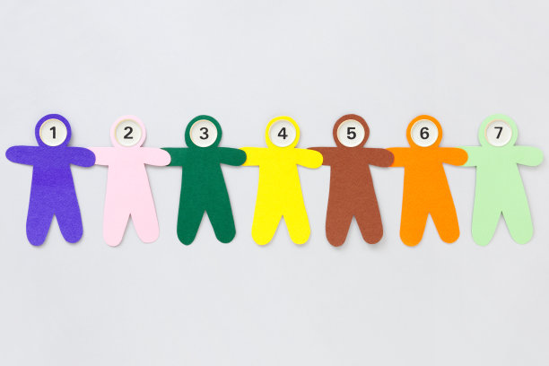 多色编号男孩图片下载