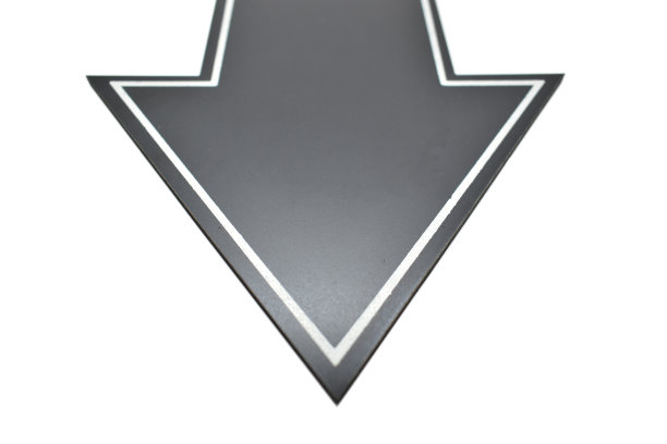 黑色箭头直接向下孤立在白色背景图片下载