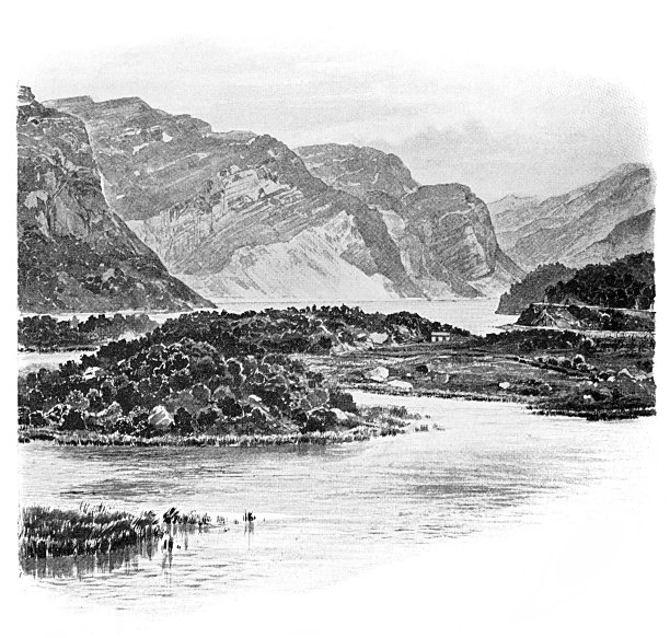 洛皮奥湖是意大利特伦蒂诺的一个湖图片下载