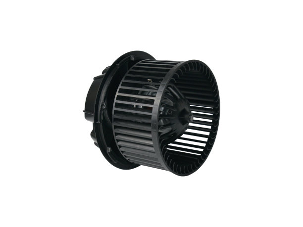 汽车加热风扇被隔离在白色背景上。汽车零配件图片下载