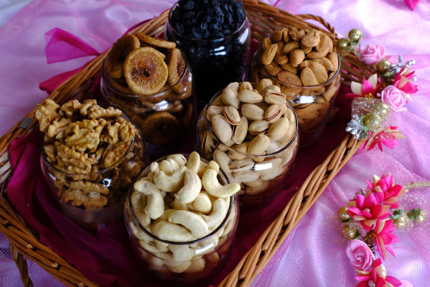 混合干果，坚果和干果，健康零食-混合有机坚果和干果。图片下载