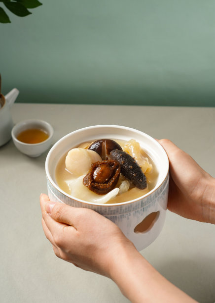 《佛跳墙》、《佛跳墙》、《砂锅蒸杂肉》、《福建名菜》、《中国菜》图片下载