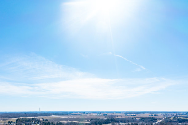 加拿大威尔莫特新汉堡的水车公园，尼特河水库大坝和桥梁图片下载