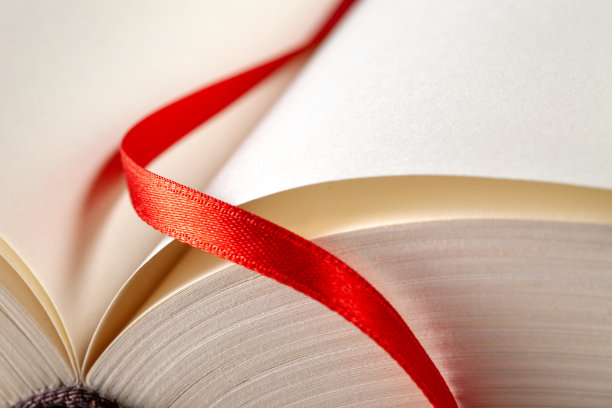 带红色书签的书图片下载