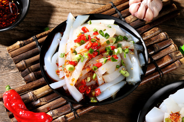 川北凉粉、豆浆，以青花、米、地瓜粉为原料制成，四川街头小吃，中国美食图片下载