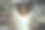 艺术激情:女孩在陶瓷工作室创作粘土杰作图片下载