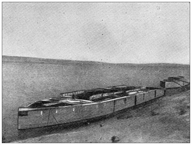 来自英国杂志的古董图片:苏丹前进，分段炮艇发射图片下载