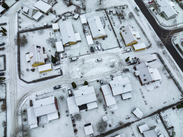 别墅小区的冬天从上面看图片下载