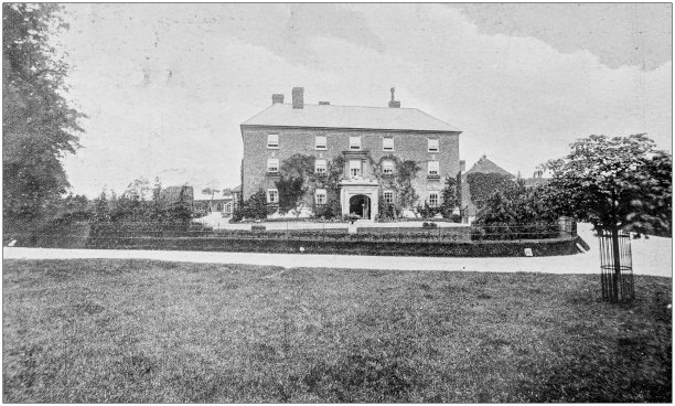 古色古香的黑白照片:英国乡间别墅图片下载