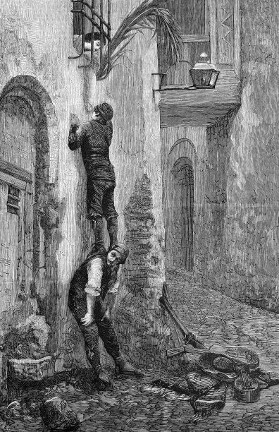 西班牙的爱情生活:男人站在别人的肩膀上和窗边的爱人说话。图片下载