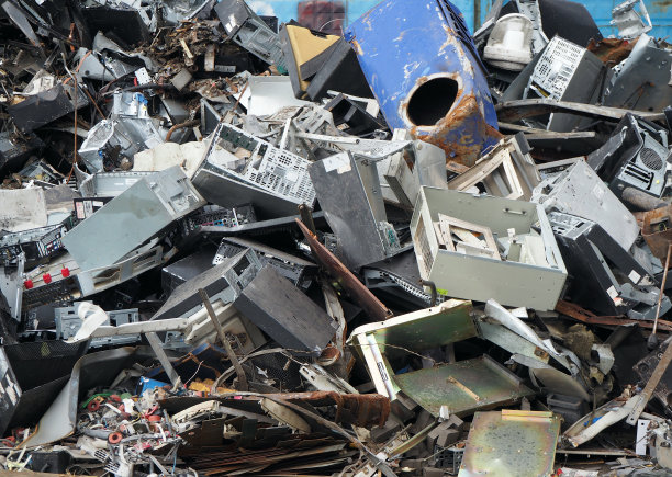 成堆的废弃PC图片下载