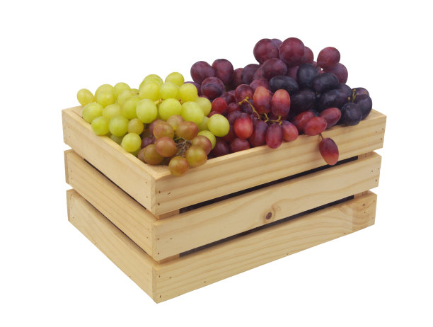 许多种葡萄被隔离在木箱里图片下载