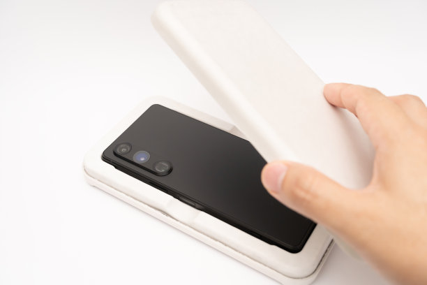 智能手机纸包装，可回收纸制品，零废弃物包装理念。图片下载