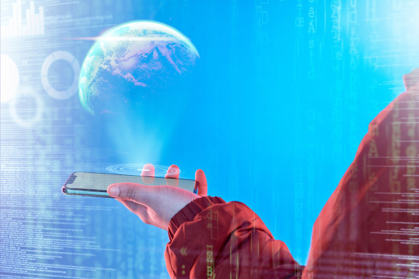 手，电话或人与全球网络覆盖3d全息数据在线或创新。全球特写，移动应用程序触摸屏ui或全息图ux与黑客搜索物联网数字网站图片下载