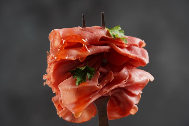 烤肉叉香辣牛肉干图片下载