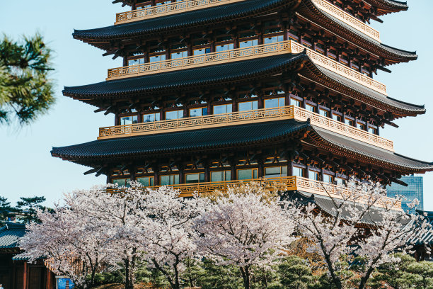 韩国庆州黄龙寺塔的复制品图片下载