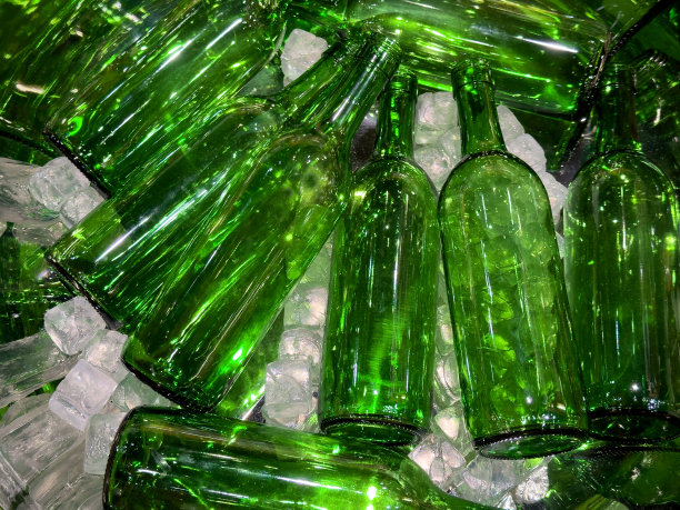 绿色的瓶子图片下载