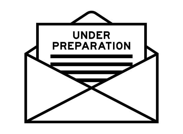 信封和信签上正在准备的字作为标题图片下载