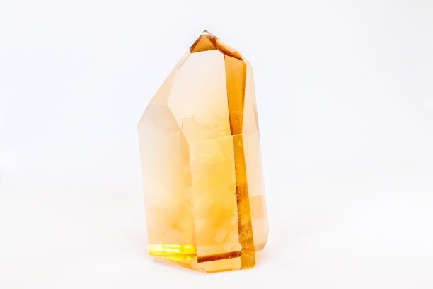 黄水晶，动力宝石，白色背景图片下载