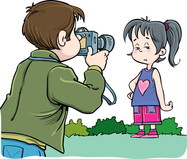 爸爸给女儿拍了张照片图片下载
