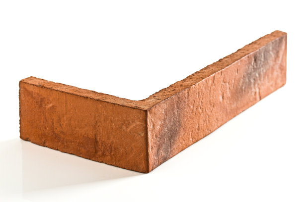 白色背景上孤立的红色瓷砖图片下载