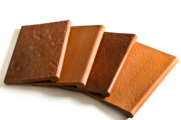 各种红色瓷砖隔离在白色背景图片下载